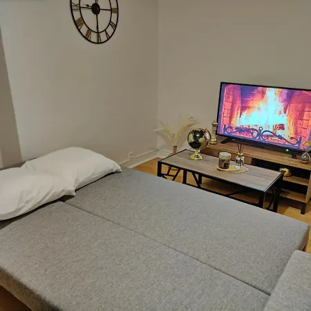 Le Roi Soleil • 4min Chateau • 1min Gare Rive Gauche Hotel Versailles