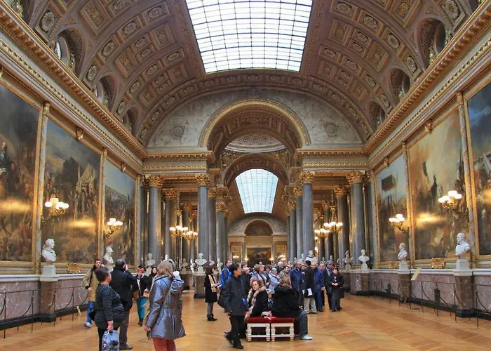 Le Roi Soleil • 4min Chateau • 1min Gare Rive Gauche *